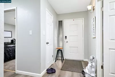 2489 American River Dr, Sacramento, CA 95825 - Photo 38