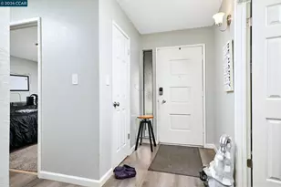 2489 American River Dr, Sacramento, CA 95825 - Photo 38