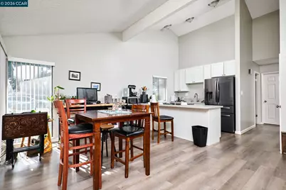 2489 American River Dr, Sacramento, CA 95825 - Photo 30