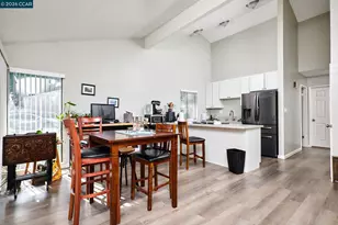 2489 American River Dr, Sacramento, CA 95825 - Photo 30