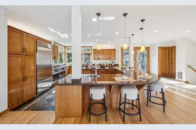 854 Leo Way, Oakland, CA 94611 - Photo 16