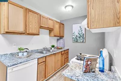 952 Mission Rd, South San Francisco, CA 94080 - Photo 4