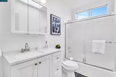 952 Mission Rd, South San Francisco, CA 94080 - Photo 16