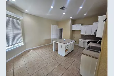 537 Bonanza Dr, Newman, CA 95360 - Photo 4