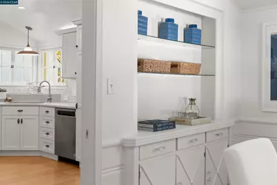 5450 Ascot Drive, Oakland, CA 94611 - Photo 16