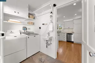 5450 Ascot Dr, Oakland, CA 94611 - Photo 30