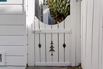 5450 Ascot Drive, Oakland, CA 94611 - Photo 50