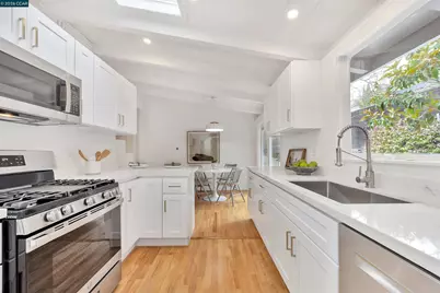 10 Vista Hermosa, Walnut Creek, CA 94597 - Photo 12