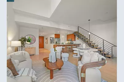 5855 Horton Street #526, Emeryville, CA 94608 - Photo 2