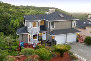 10353 Royal Oak Rd, Oakland, CA 94605 - Photo 52