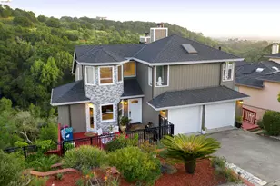 10353 Royal Oak Rd, Oakland, CA 94605 - Photo 52