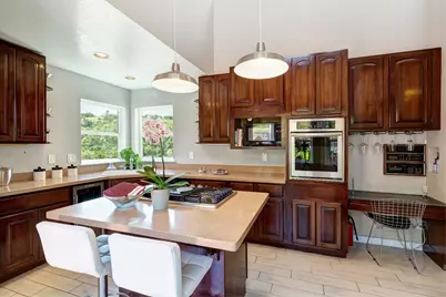 10353 Royal Oak Rd, Oakland, CA 94605 - Photo 18