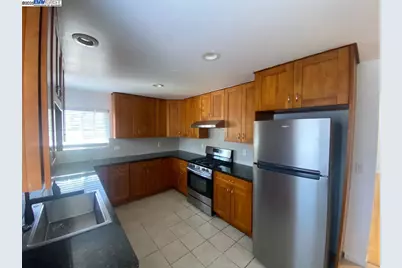 3859 High St, Oakland, CA 94619 - Photo 4