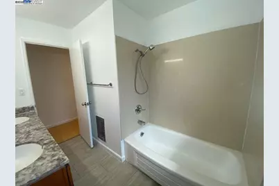 3859 High St, Oakland, CA 94619 - Photo 12