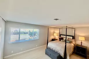 1037 Via Bonita, Alameda, CA 94502 - Photo 10