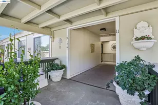 2101 Golden Rain Rd, Walnut Creek, CA 94595 - Photo 4