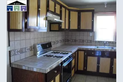 24386 Thomas Ave, Hayward, CA 94544 - Photo 4