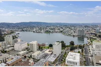 1425 Lakeside Dr #201, Oakland, CA 94612 - Photo 36