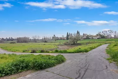 1517 Buena Vista St, Brentwood, CA 94513 - Photo 40