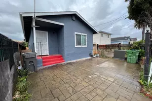 6241 Bromley Ave, Oakland, CA 94621 - Photo 2
