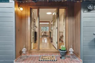 11 Los Conejos, Orinda, CA 94563 - Photo 1