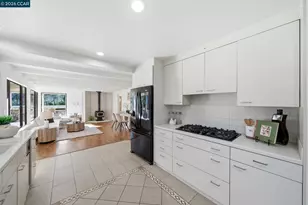 38 Vista Del Mar, Orinda, CA 94563 - Photo 12