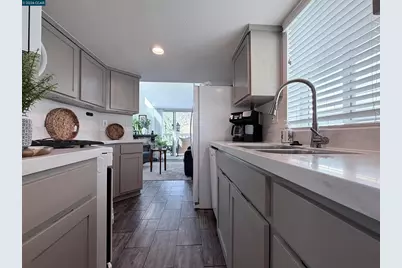 16711 Marsh Creek Rd #C, Clayton, CA 94517 - Photo 2