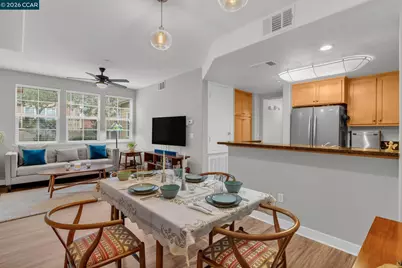 6078 Old Quarry Loop, Oakland, CA 94605 - Photo 12