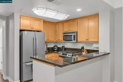6078 Old Quarry Loop, Oakland, CA 94605 - Photo 16