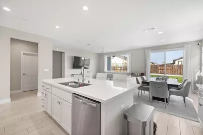 1605 Radiance Ln, Modesto, CA 95356 - Photo 10