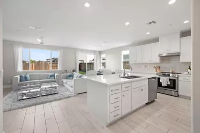 1605 Radiance Ln, Modesto, CA 95356 - Photo 2