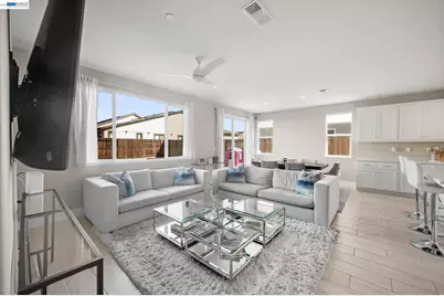 1605 Radiance Ln, Modesto, CA 95356 - Photo 14