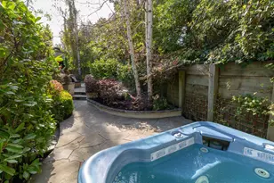 165 Cross Rd, Oakland, CA 94618 - Photo 46