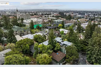 2704 Le Conte Ave #4, Berkeley, CA 94709 - Photo 24