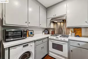 2704 Le Conte Ave, Berkeley, CA 94709 - Photo 10