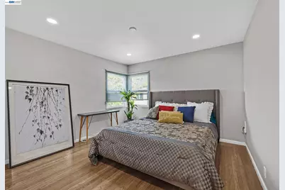 5707 Carberry Ave, Oakland, CA 94609 - Photo 16