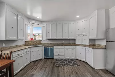 5707 Carberry Ave, Oakland, CA 94609 - Photo 12