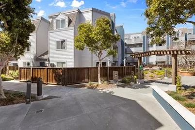 6400 Christie Avenue #3202, Emeryville, CA 94608 - Photo 32