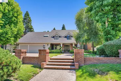 28 Harrington Rd, Moraga, CA 94556 - Photo 1