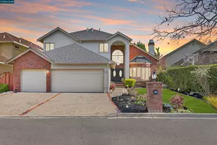 704 Blue Spruce Dr, Danville, CA 94506 - Photo 2