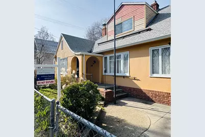 614 28th St, Sacramento, CA 95816 - Photo 1