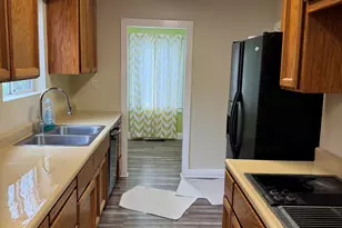 614 28th St, Sacramento, CA 95816 - Photo 16