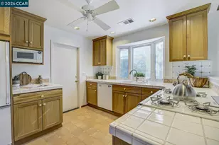 1375 El Curtola Blvd, Lafayette, CA 94549 - Photo 16