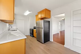 10200 Royal Ann St, Oakland, CA 94603 - Photo 12