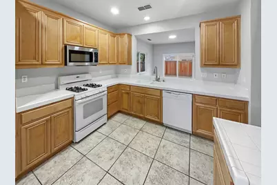 4455 Meadow Valley Cir, Fairfield, CA 94534 - Photo 2