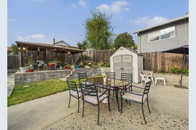 836 Hawthorne Dr, Rodeo, CA 94572 - Photo 52