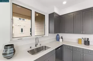 27277 Cosmo Ct, Hayward, CA 94544 - Photo 16