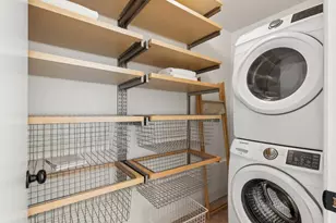 6689 Exeter Dr, Oakland, CA 94611 - Photo 32