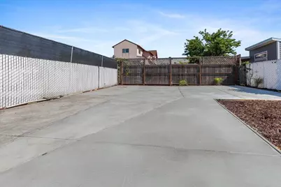 1237 Ashby Ave, Berkeley, CA 94702 - Photo 26