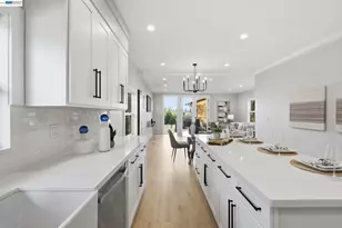 335 Hanover Ave, Oakland, CA 94606 - Photo 6